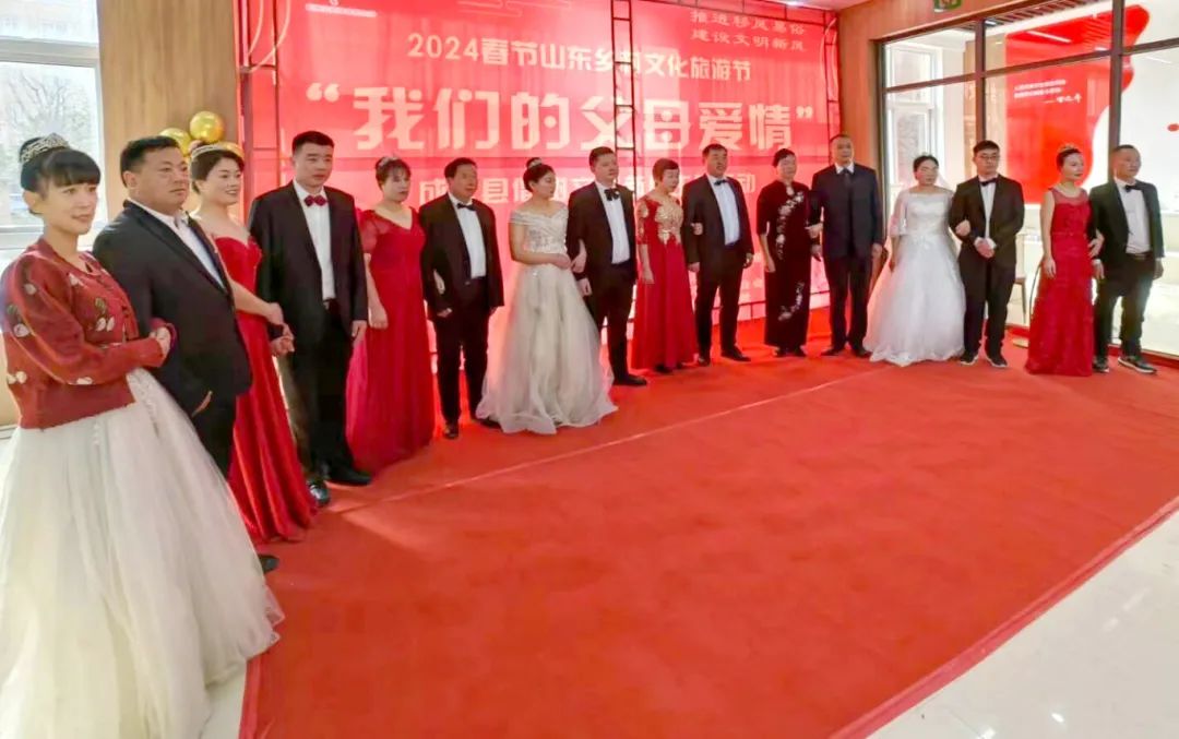 成武县“我们的父母爱情”故事会，用老一辈的“车马慢、一生伴”阐释婚姻中的“坚守哲学+生活美学”.jpg