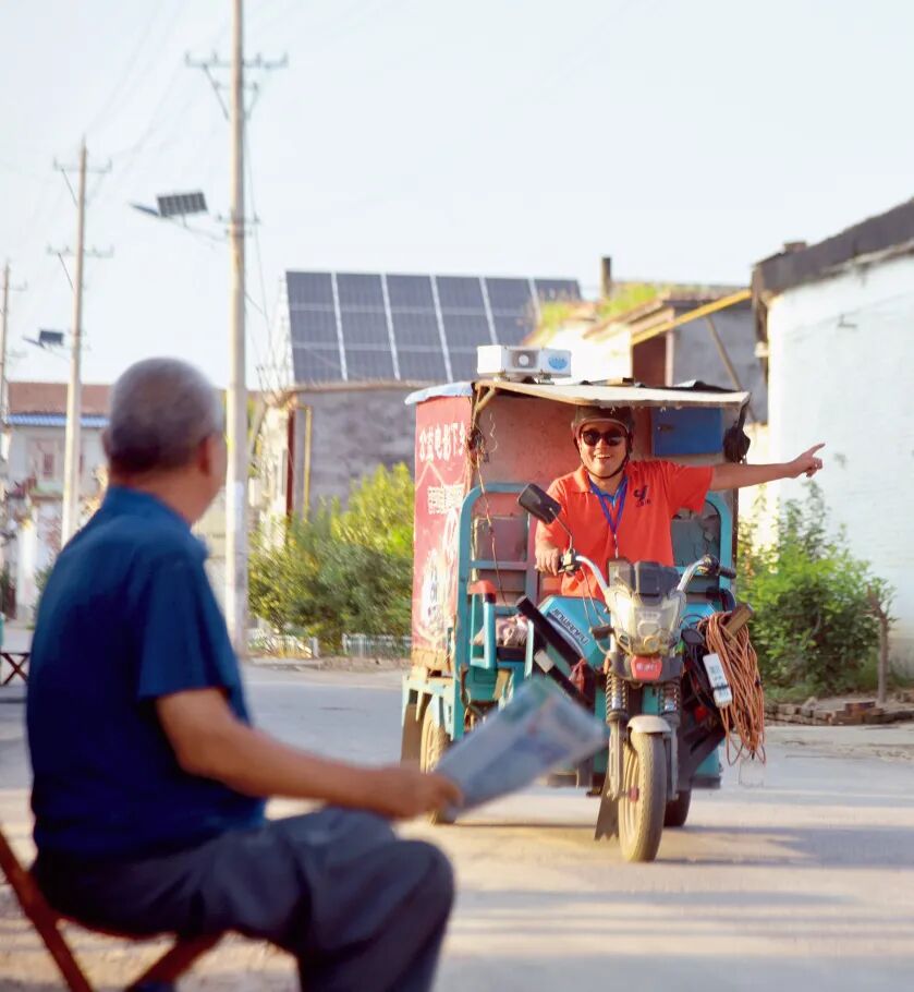 车轮上的光影信使